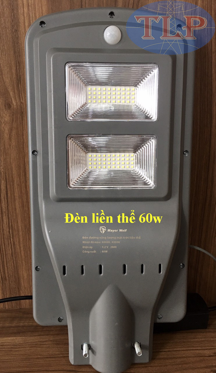 Đèn đường led năng lượng mặt trời bàn chải 150w 200W sân vườn chống nước IP67 vỏ nhôm đúc cực bền