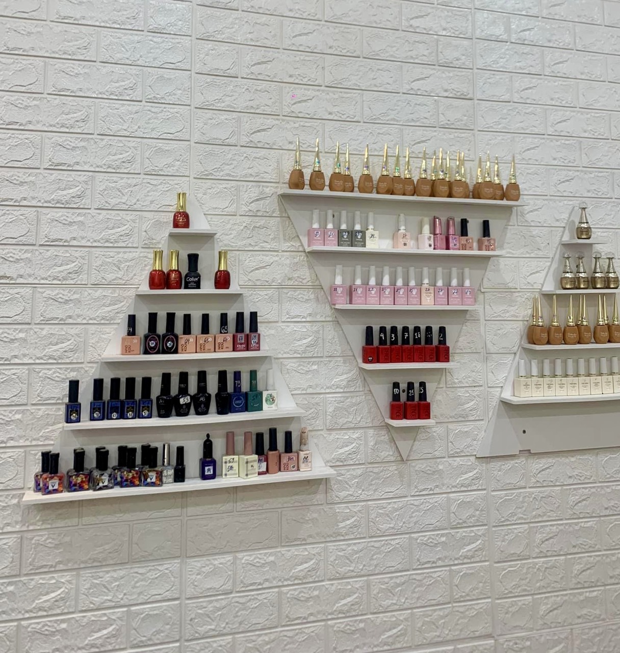 Combo 3 KỆ TAM GIÁC ĐỂ SƠN NAIL HOẶC NƯỚC HOA MINI