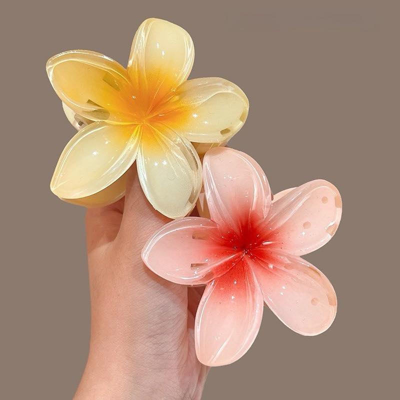 Kẹp tóc hoa sứ 7cm chất liệu nhựa phủ bóng, màu sắc giao ngẫu nhiên- hàng chính hãng