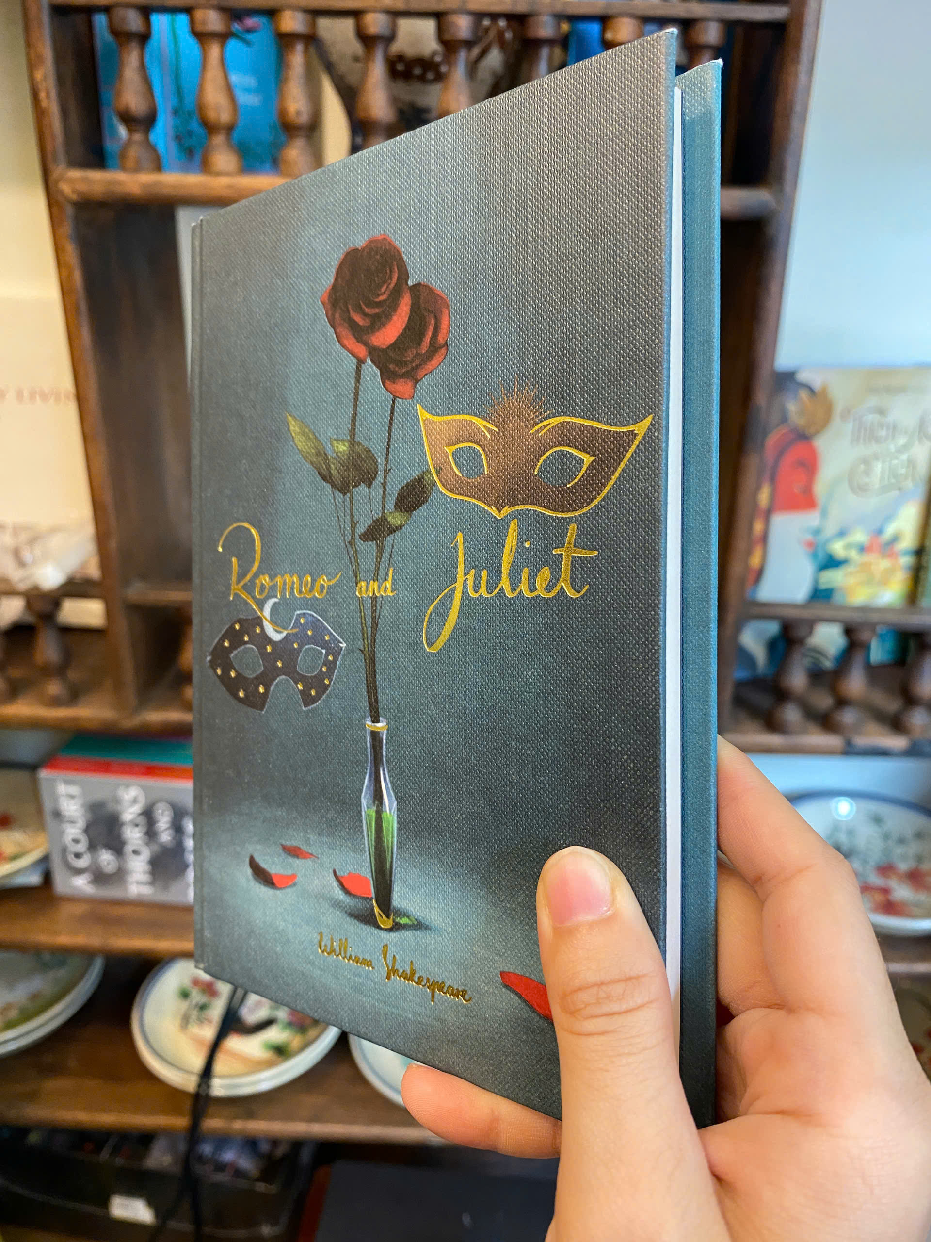 Sách - Romeo and Juliet (Wordsworth Editions) by William Shakespeare | English Classics - Bìa cứng