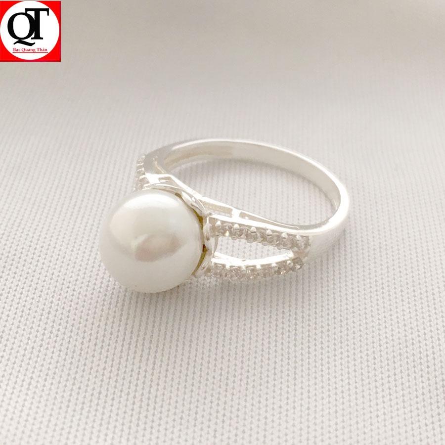 Nhẫn nữ ngọc nhân tạo 8ly chất liệu bạc ta gắn đá cobic trắng sáng trang sức Bạc Quang Thản - QTNU69