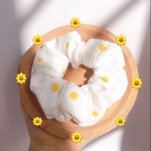 Scrunchies vải hoa cúc