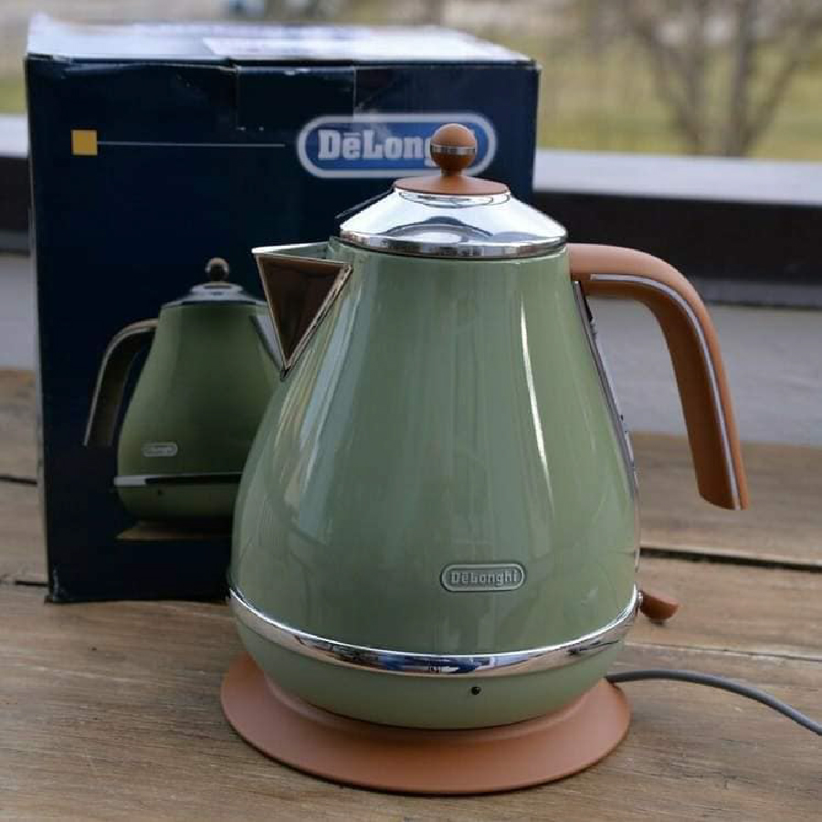 Ấm Siêu Tốc DELONGHI KBOV 2001 GR Cổ Điển Sang Trọng, Nhập Khẩu Đức, Dung Tích 1.7L, Đun Siêu Nhanh Công Suất 2000 W - Hàng Nhập Khẩu
