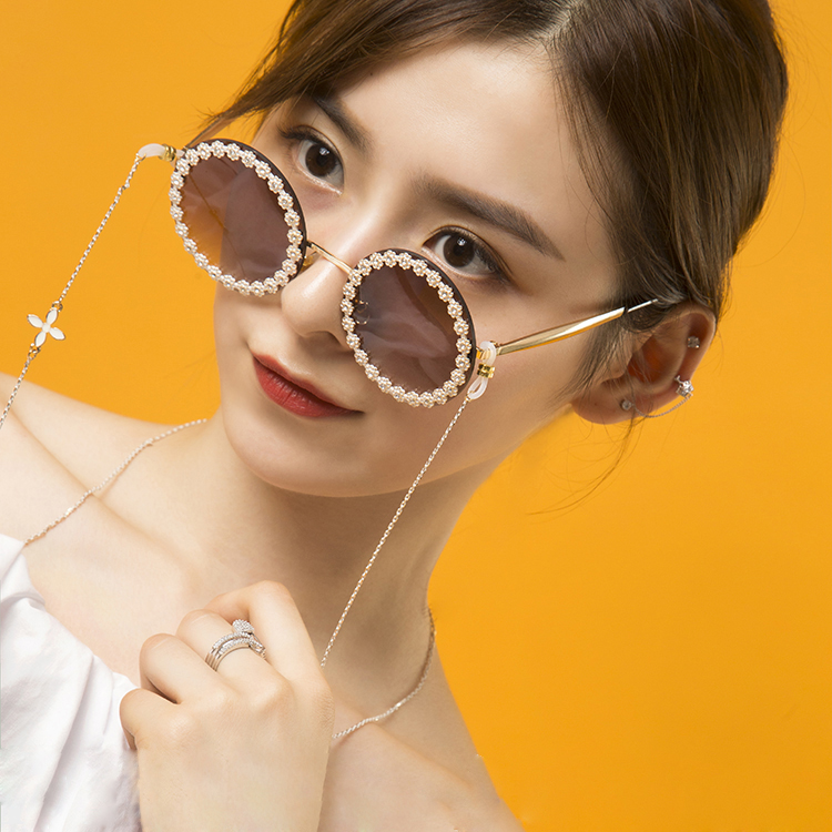 Glasses chain chuỗi đeo gọng kính cỏ bốn lá may mắn phong cách Âu Mỹ thời thượng basic nổi bật