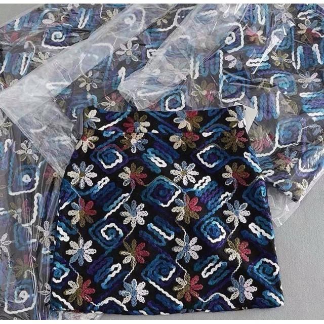 Chân váy dạ hoa Z