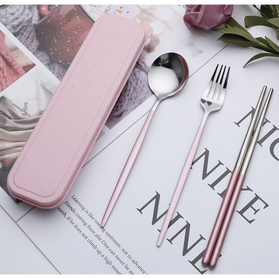 Bộ Đũa Thìa Dĩa Inox, Hộp Đựng Lúa Mạch, Nhiều Màu Lựa Chọn, Tặng Kèm Ống Hút Tre