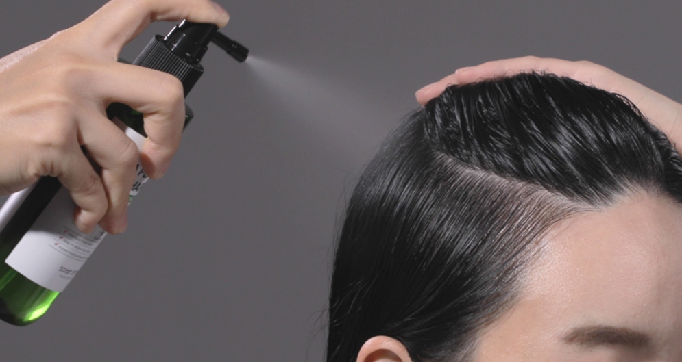 Xịt Dưỡng Ngăn Tóc Gãy Rụng Some By Mi Cica Peptide Anti Hair Loss Derma Scalp Tonic 150ml