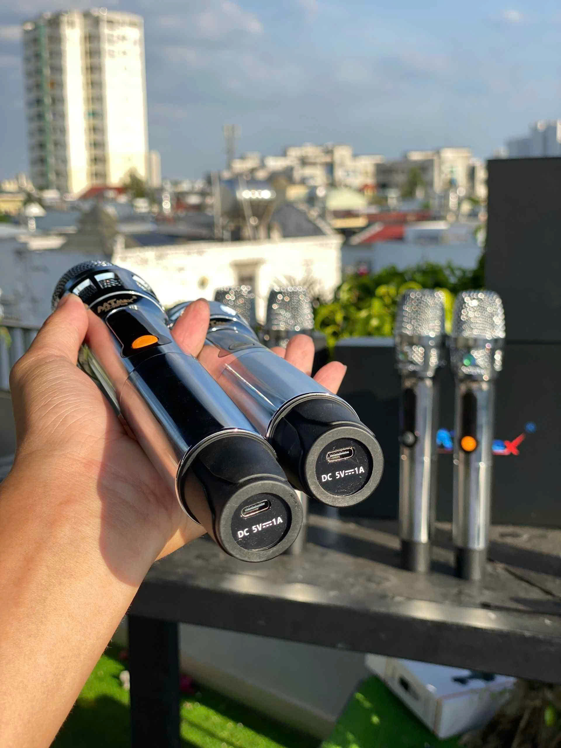 Micro MTMAX AK99 Plus Cho Dàn Karaoke, Loa Kéo, Amply Cao Cấp Chính Hãng, Củ Micro Cao Cấp Set Tần Số, Chỉnh Âm Lượng Ngay Thân Mic Hàng Nhập Khẩu