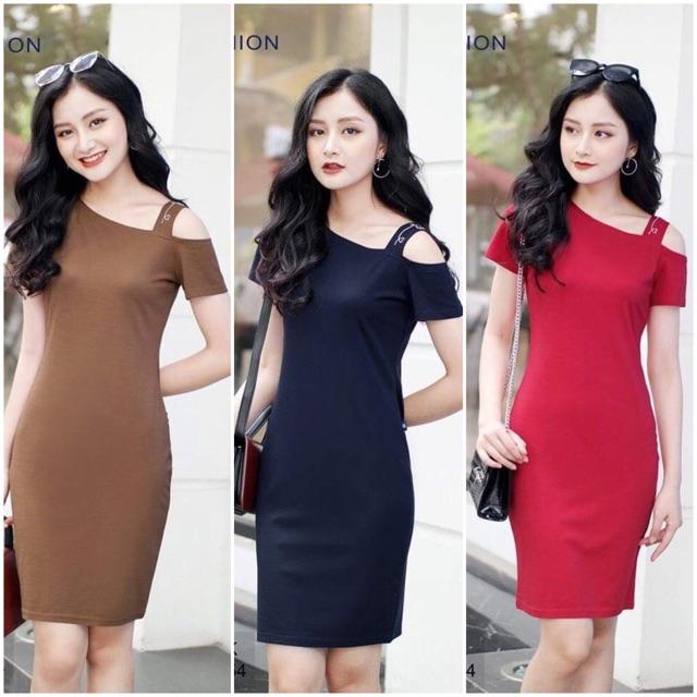 Đầm cotton lệch vai thêu dây