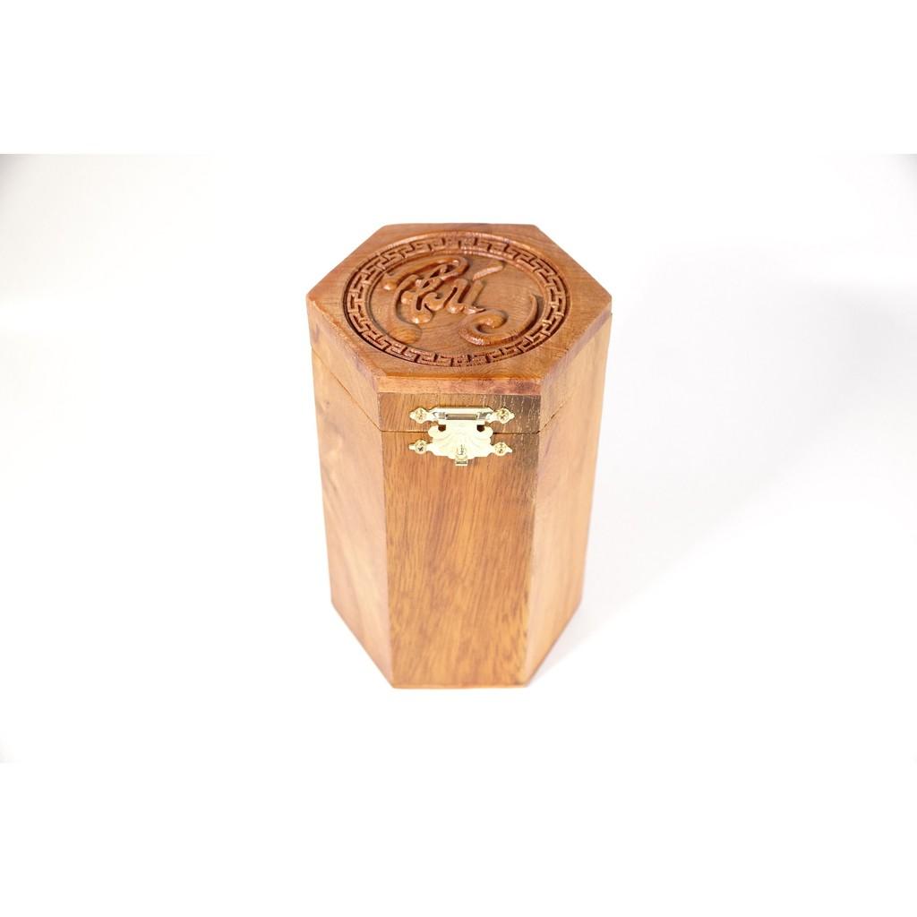 Ống tăm gỗ hương CÔ GÁI ống đựng tăm lục giác có nắp mở - Cao 8cm
