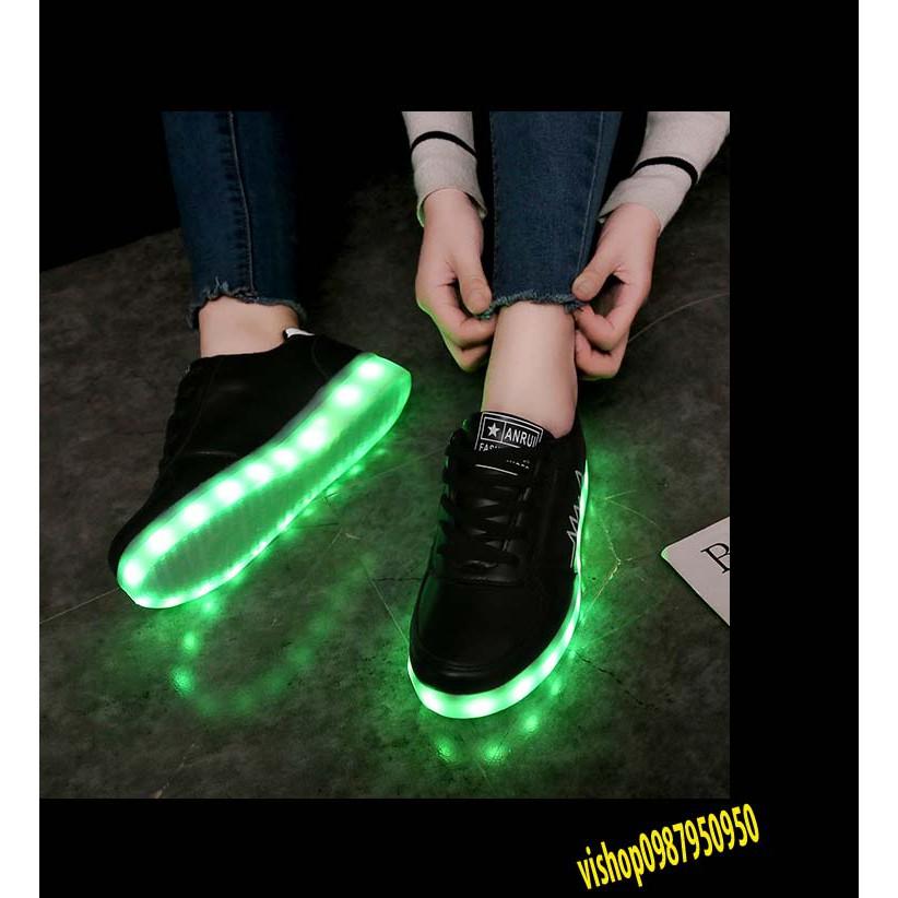 GIÀY PHÁT SÁNG NHỊP TIM MÀU ĐEN