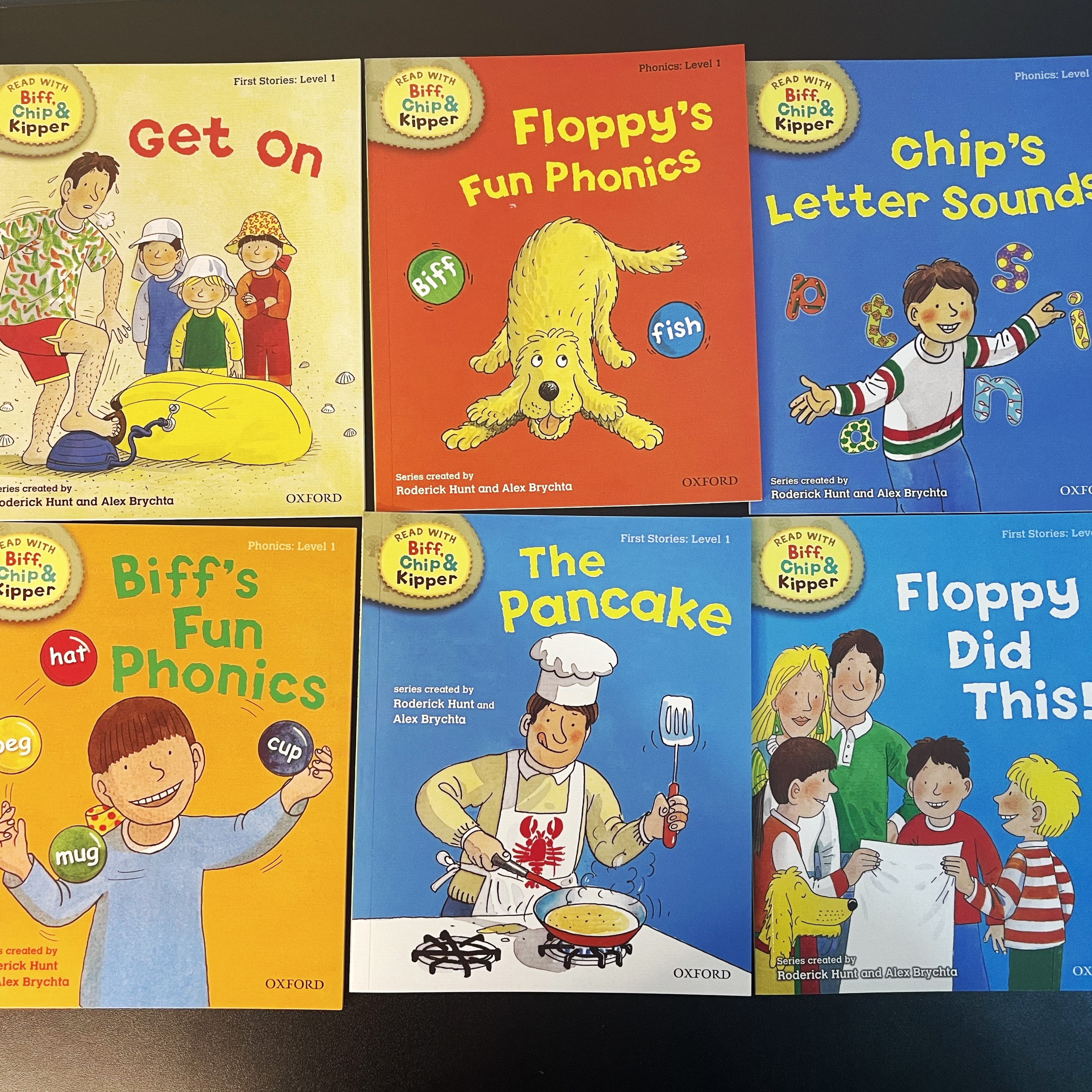 Oxford Reading Tree (Level 1-3): Biff, Chip &amp; Kipper - 33 Books + File Nghe