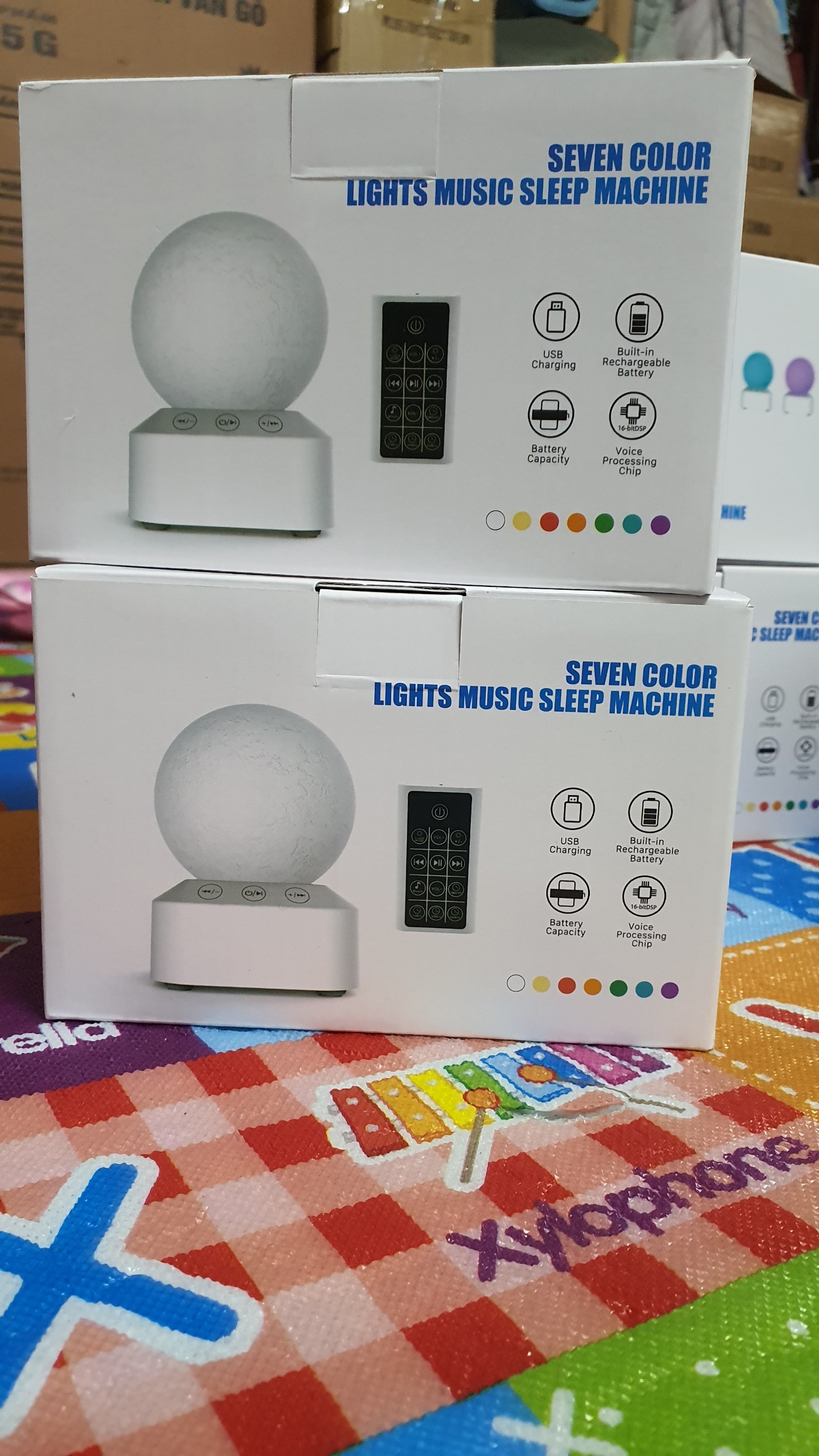 Máy tạo tiếng ồn trắng - white noise machine giúp mẹ dỗ bé ngủ ngon