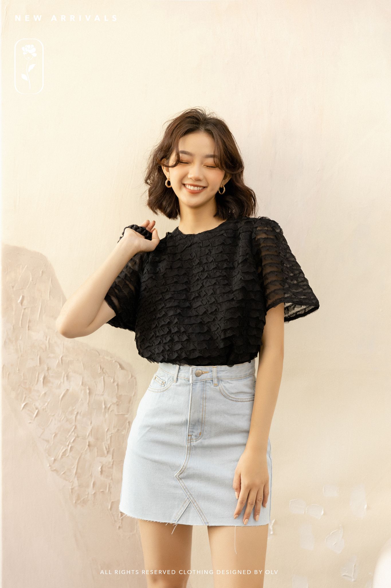 OLV - Áo Alva Top in Black