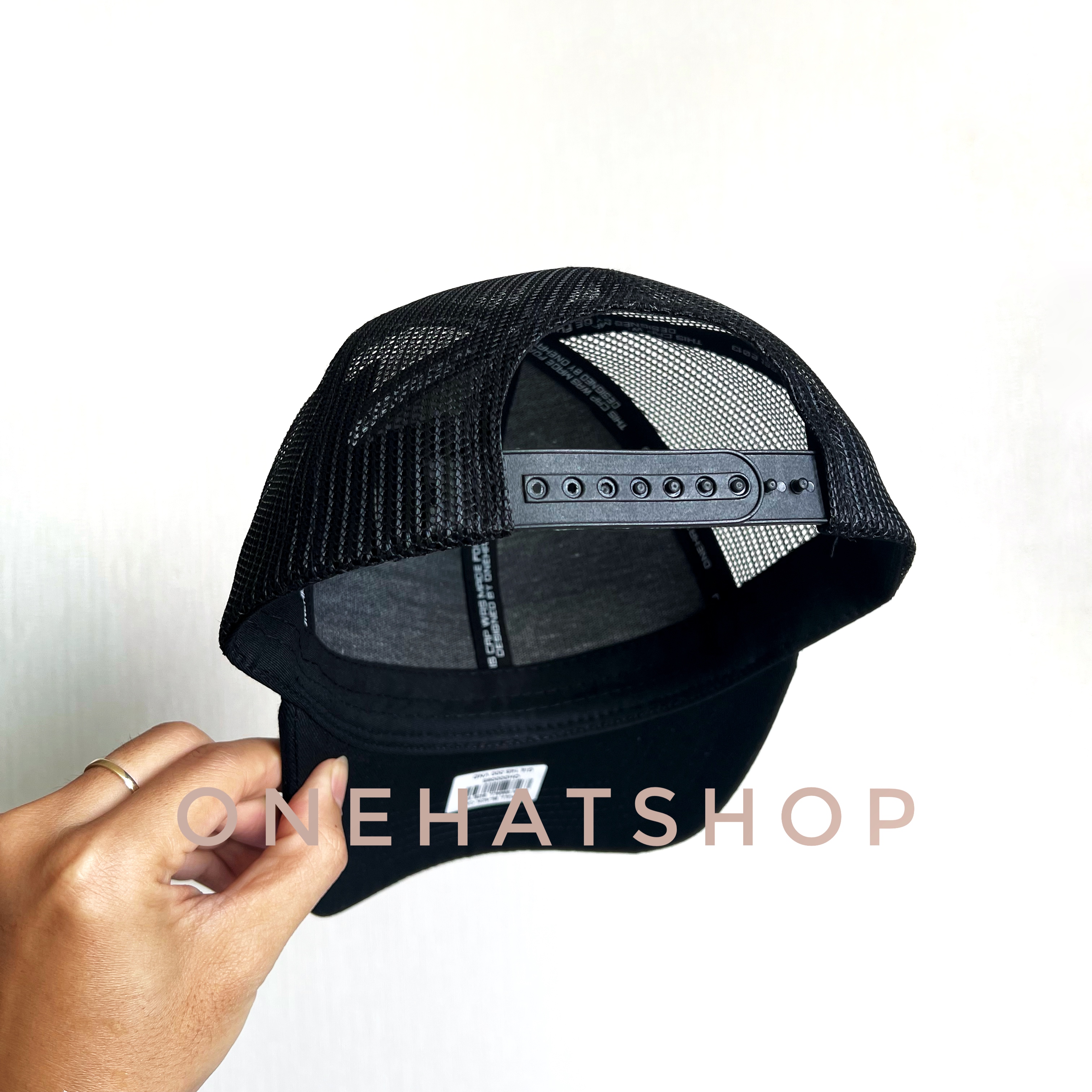 Nón Lưỡi Trai Size Nhỏ / Small size fom Baseball  sau lưới thoáng mát quai cài nút Brand One Hat