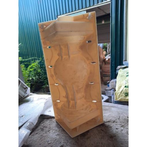Khuôn Đúc Lan Can Giọt Nước Cao 38cm Bụng Tròn Chất Liệu Nhựa Abs Siêu Dày Dặn