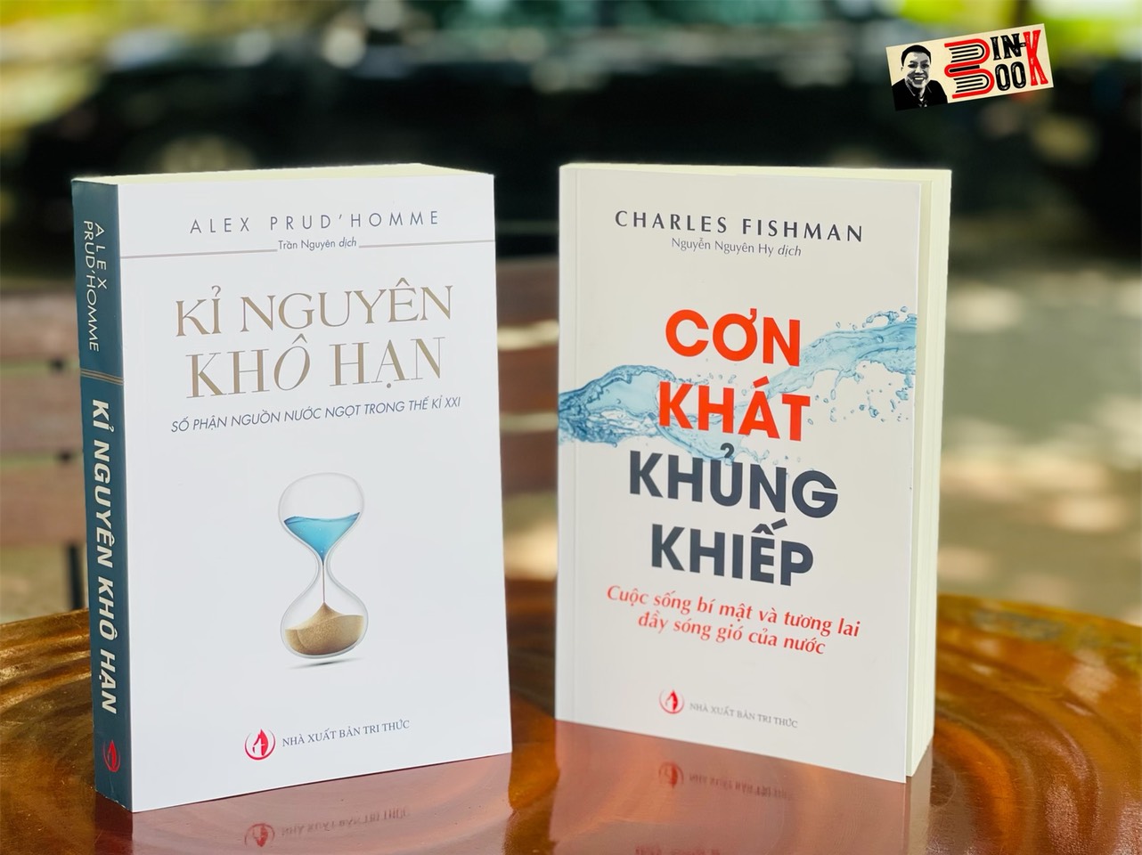 (Combo 2 cuốn) CƠN KHÁT KHỦNG KHIẾP - Charles Fishman, KỈ NGUYÊN KHÔ HẠN – Alex Prud’homme - NXB Tri Thức (Bìa mềm)