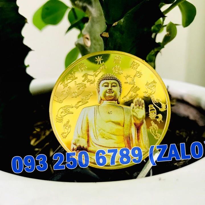 Xu Phật A Di Đà , Đồng xu làm bằng Niken mạ vàng, sáng bóng, mẫu NGỒI, tặng túi gấm đỏ