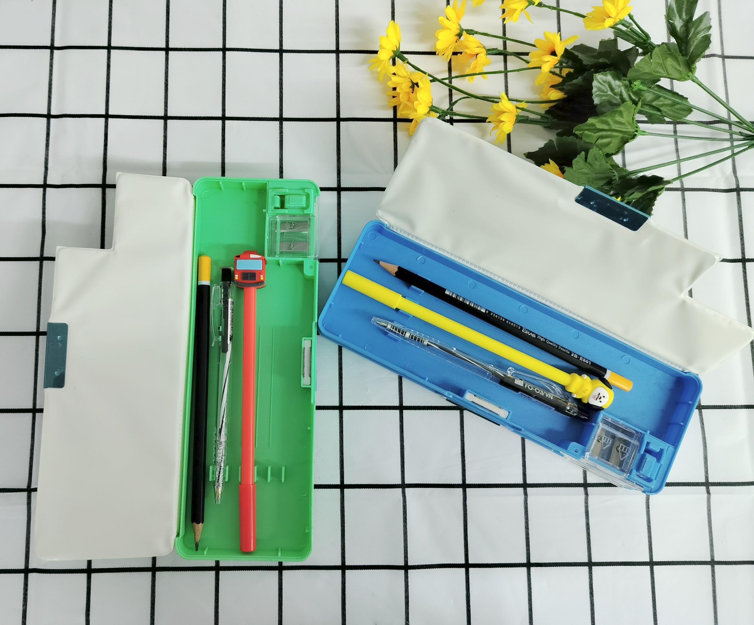 Hộp bút cute dành cho bé trai