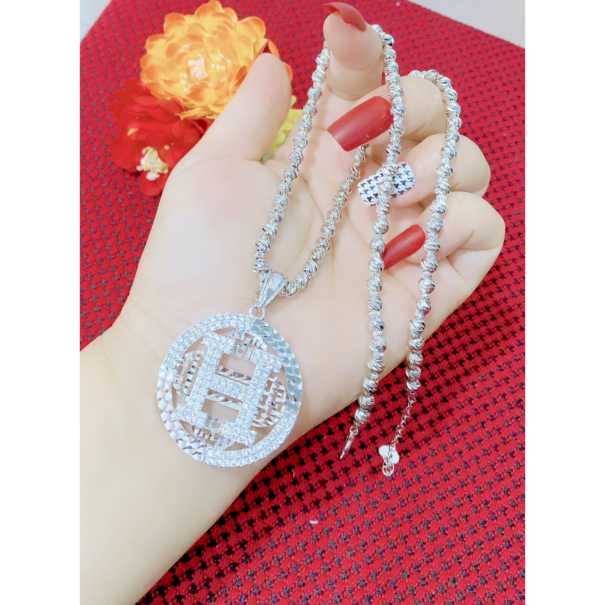 Dây chuyền nữ mặt xoàn chữ H mạ bạch kim cao cấp p813