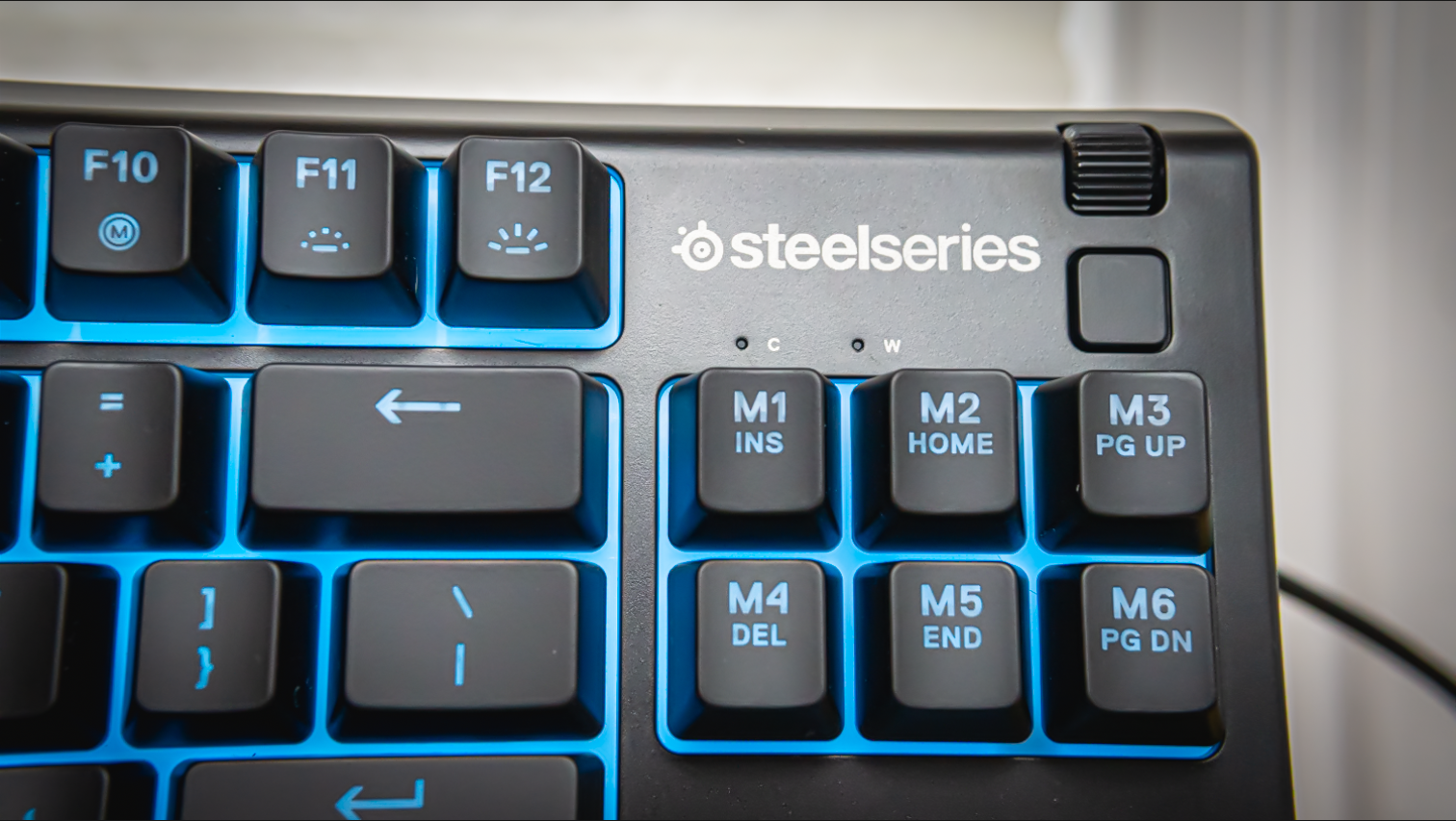 Bàn phím Steelseries Apex 3 TKL RGB_Hàng chính hãng