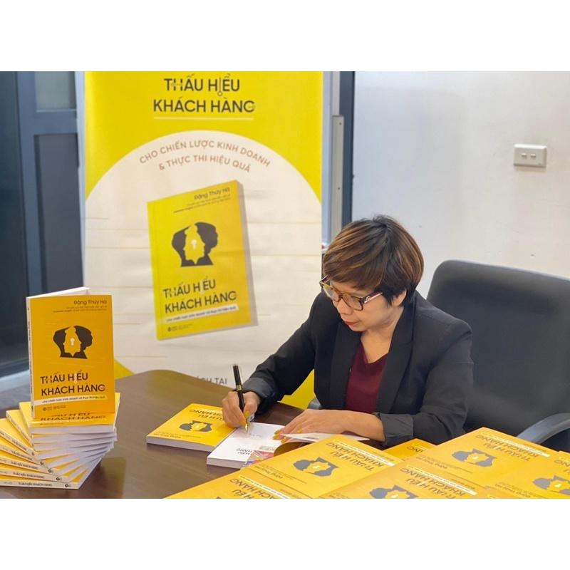 Sách Thấu Hiểu Khách Hàng: Cho Chiến lược Kinh doanh và Thực thi Hiệu quả - Alphabooks - BẢN QUYỀN