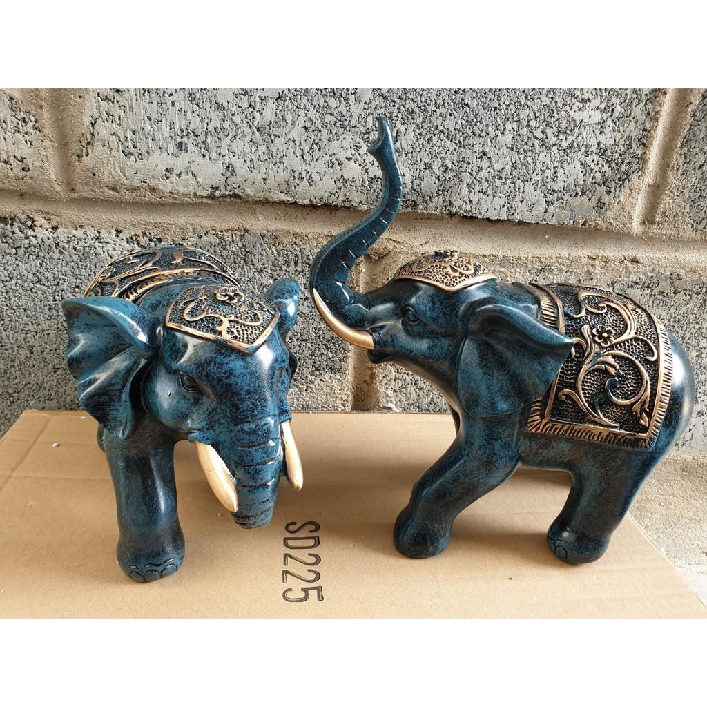 TRANG TRÍ TỦ, BÀN LÀM VIỆC