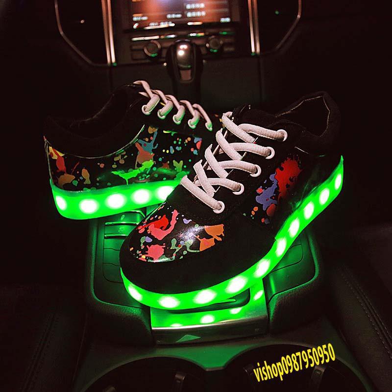 CÓ SẴN - RẺ VÔ ĐỊCH Giày Phát Sáng Họa Tiết Vảy Sơn (-ảnh thật video thật) ô tô ke mã số SP RB8430