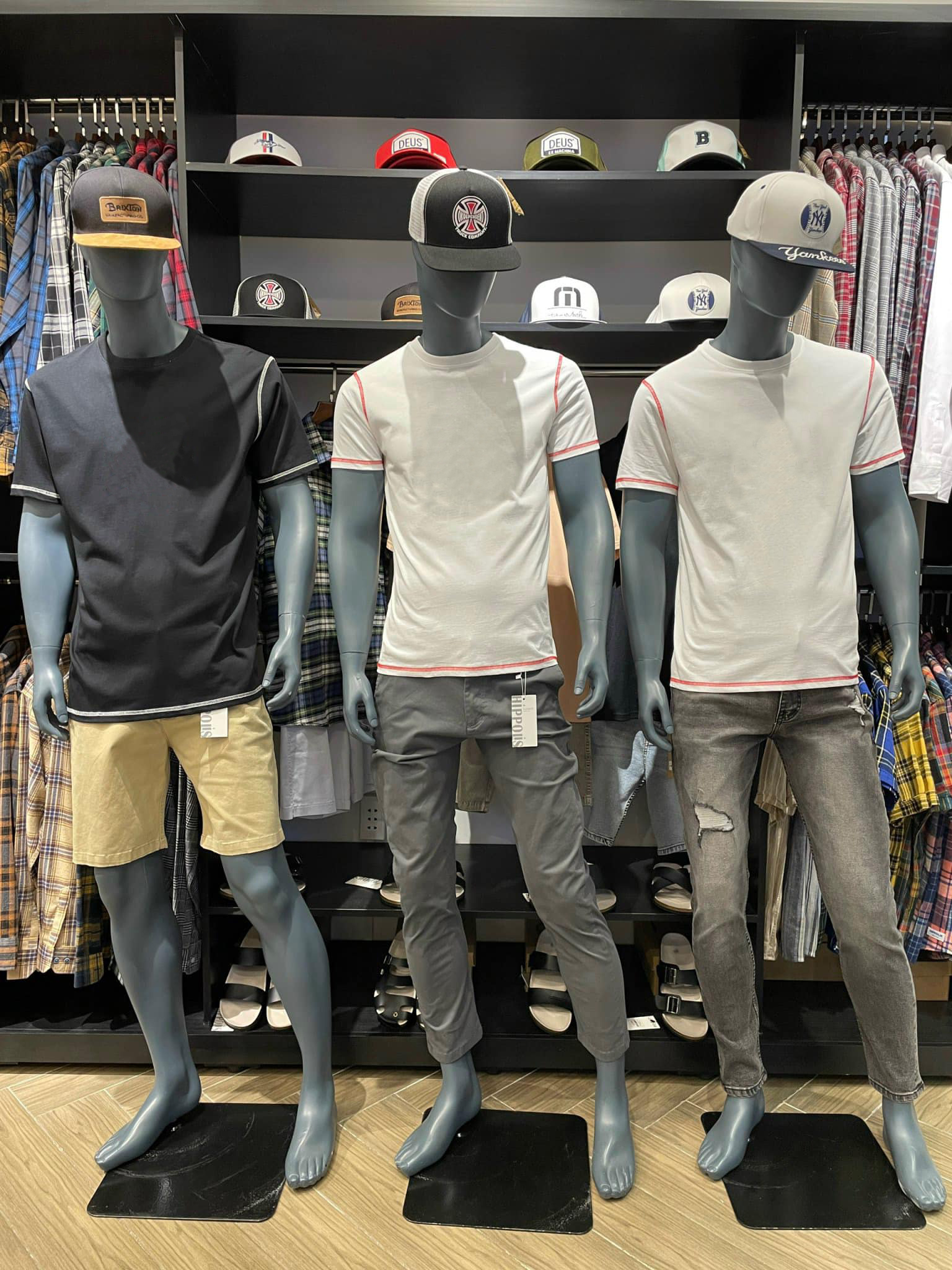 Áo thun nam cổ tròn phối chỉ màu đen cotton mộc