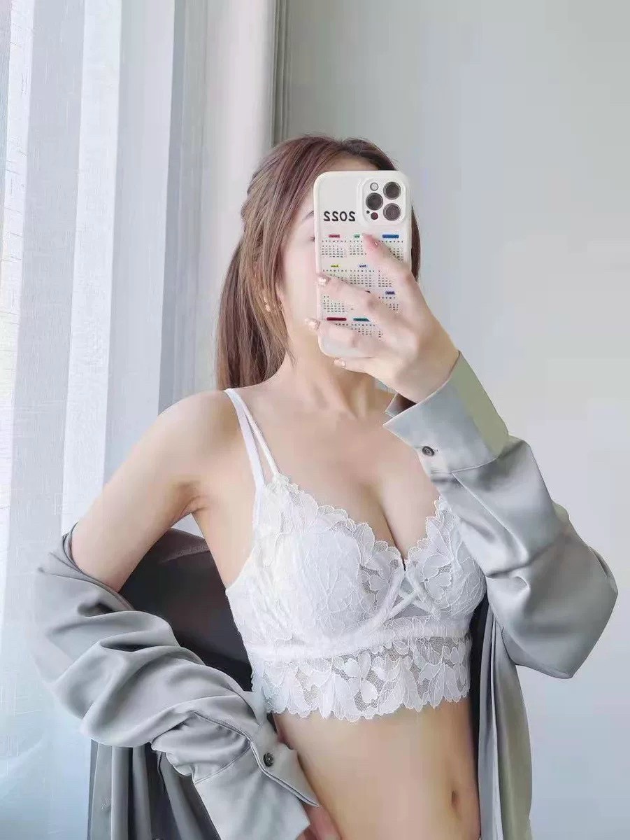 Bộ Đồ Lót Ren Họa Tiết Hoa - B.Lingerie