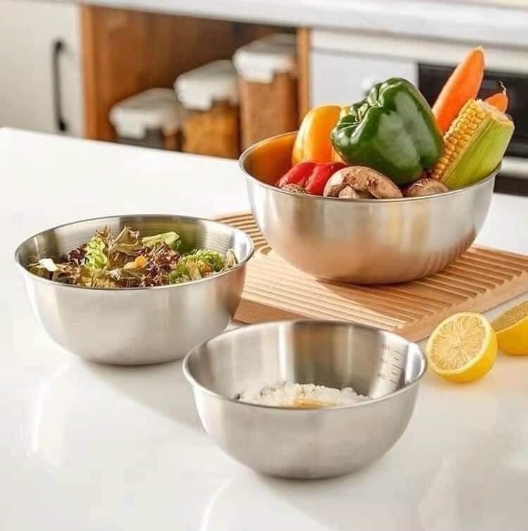 Combo 3 bát trộn salad, đánh trứng thiết kế sâu lòng, có chia vạch tiện dụng, chất liệu 100% inox 304 cao cấp chống han gỉ, thiết kế sang trọng, thời trang, hiện đại