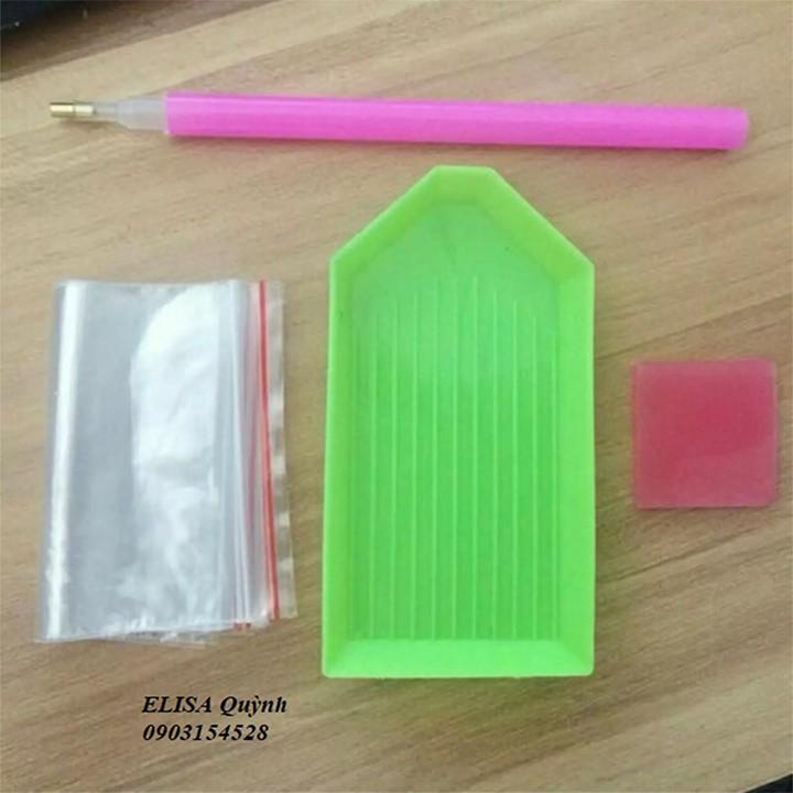 Tranh đá Quan Thế Âm Bồ Tát LV352 - kích thước: 37 * 51cm.