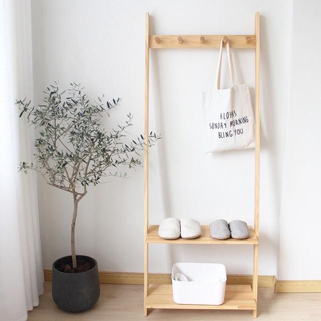 Thang gỗ dựa tường treo quần áo, phụ kiện chụp hình, Kệ treo đồ decor shop