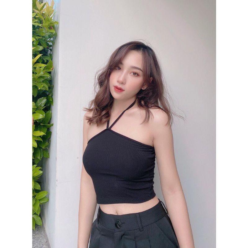 # Áo hai dây yếm dáng croptop