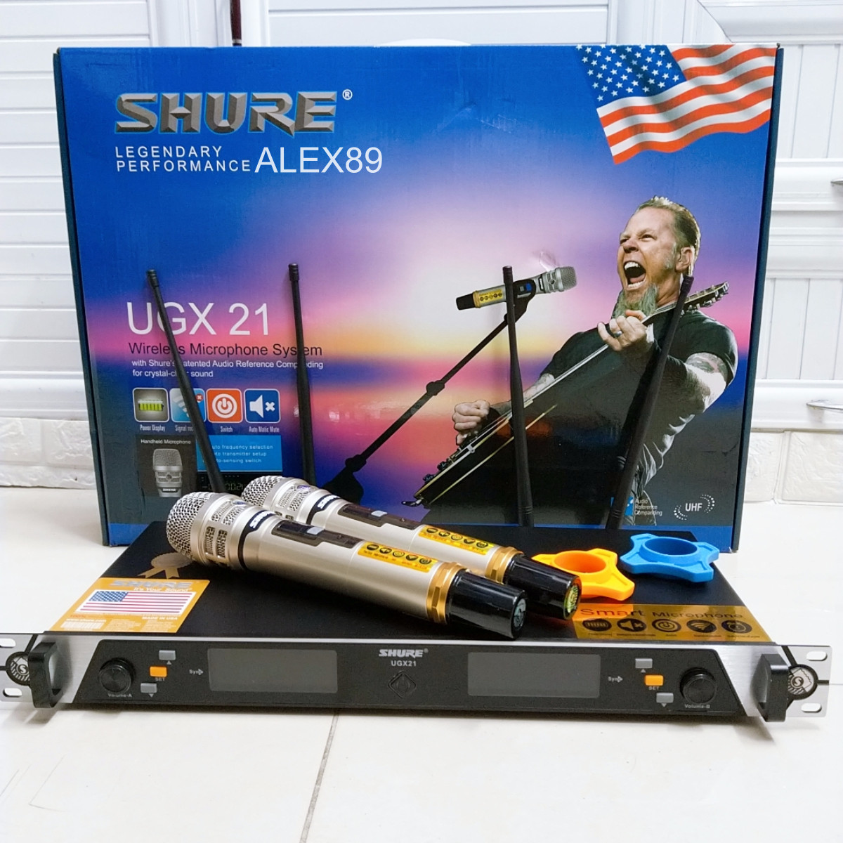 Micro Shure UGX21 2019 Karaoke Không Dây Gia Đình Main Đỏ IC - Hàng Nhập Khẩu