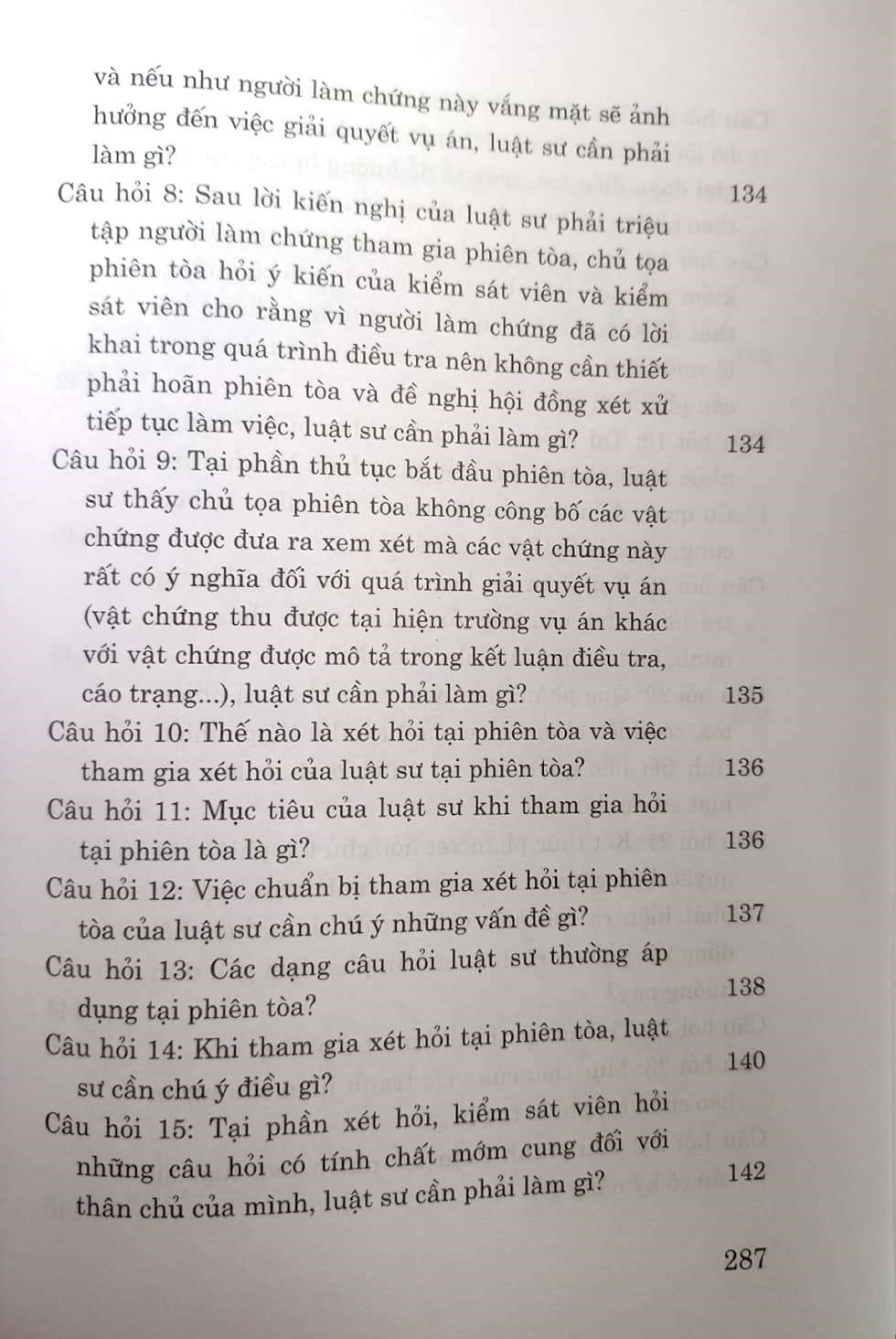 Cẩm nang hướng dẫn thực hành đại diện tranh tụng trong vụ án hình sự