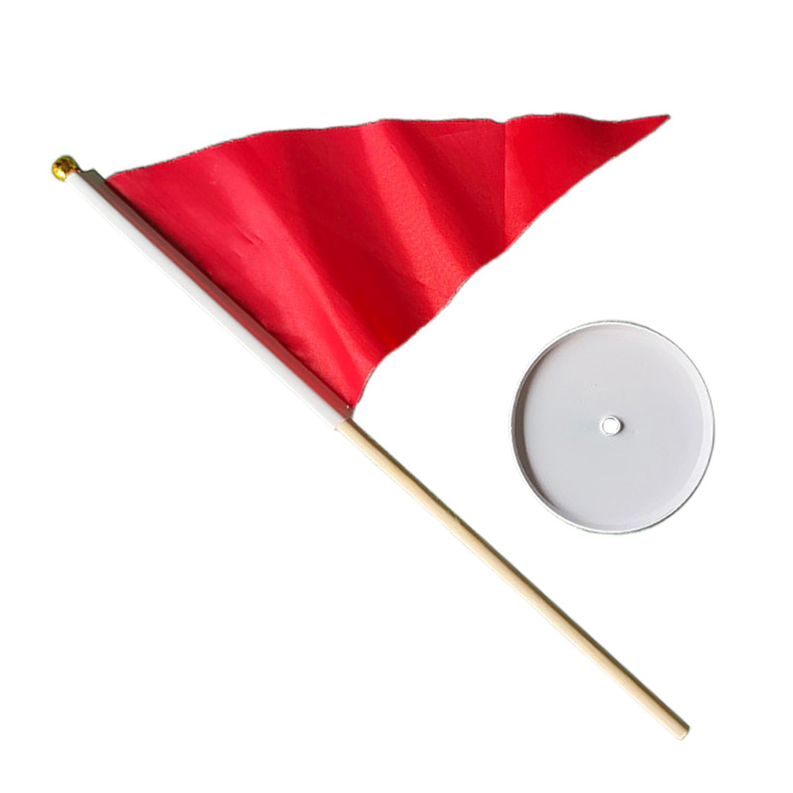 Mini Golf Putting Cup with Flag Flagpole Golf Putter Practice Hole Golf Flagstick Set for Yard Indoor Outdoor Use