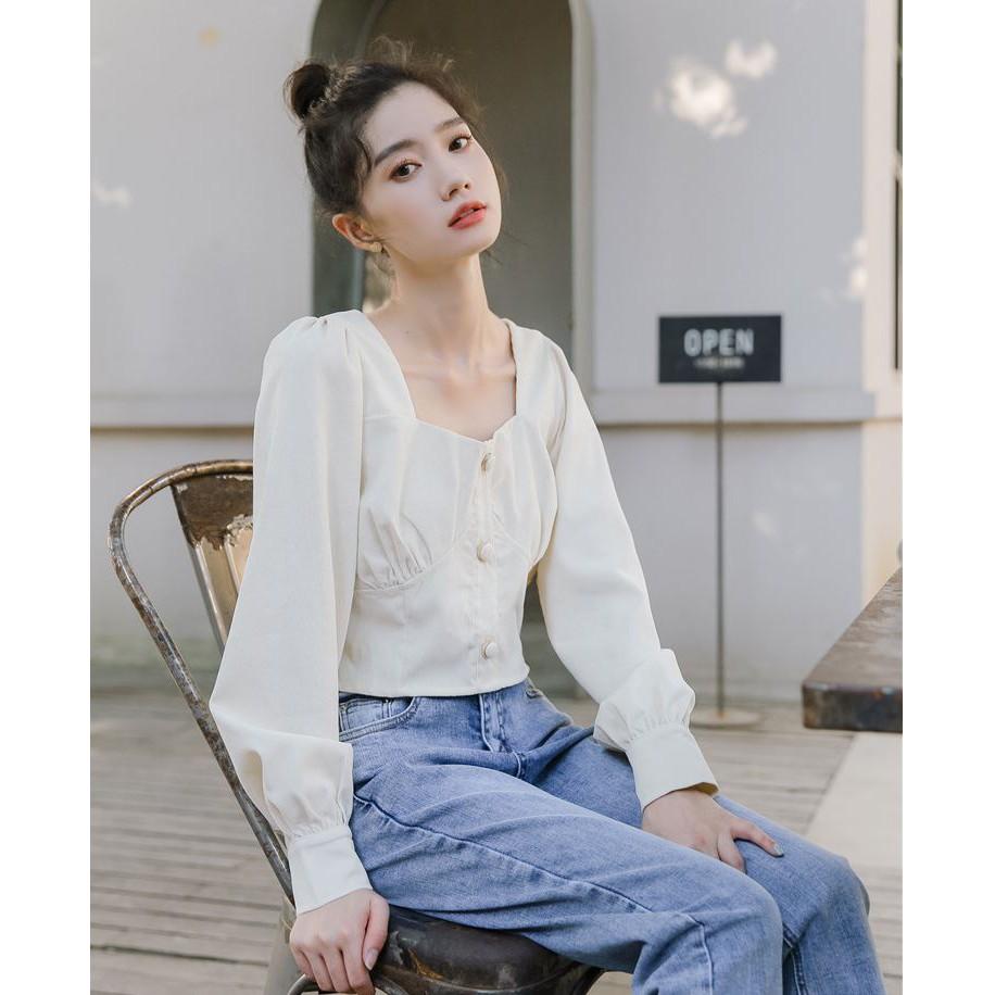 Áo croptop nữ dài tay cổ vuông có chiết ly ngực sang chảnh