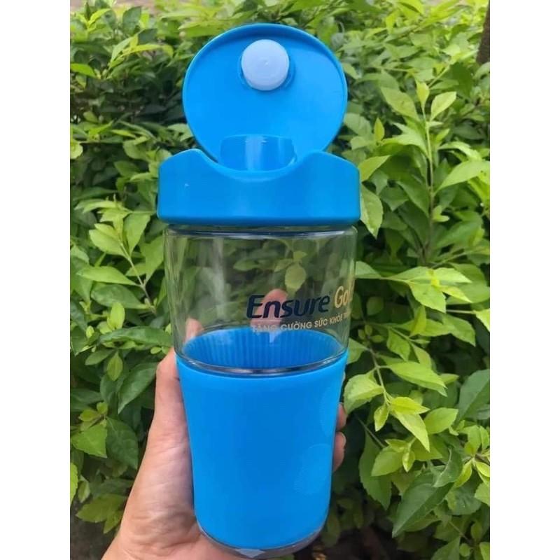 Cốc thuỷ tinh 500ml có bọc nhựa chống nóng