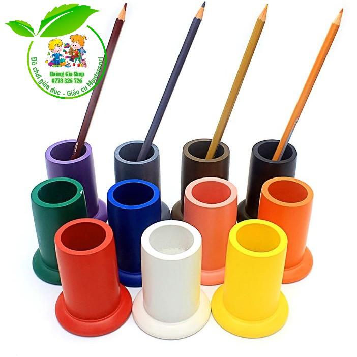 Bộ 11 ống đựng bút màu (Set of 11 colored pencil holders)