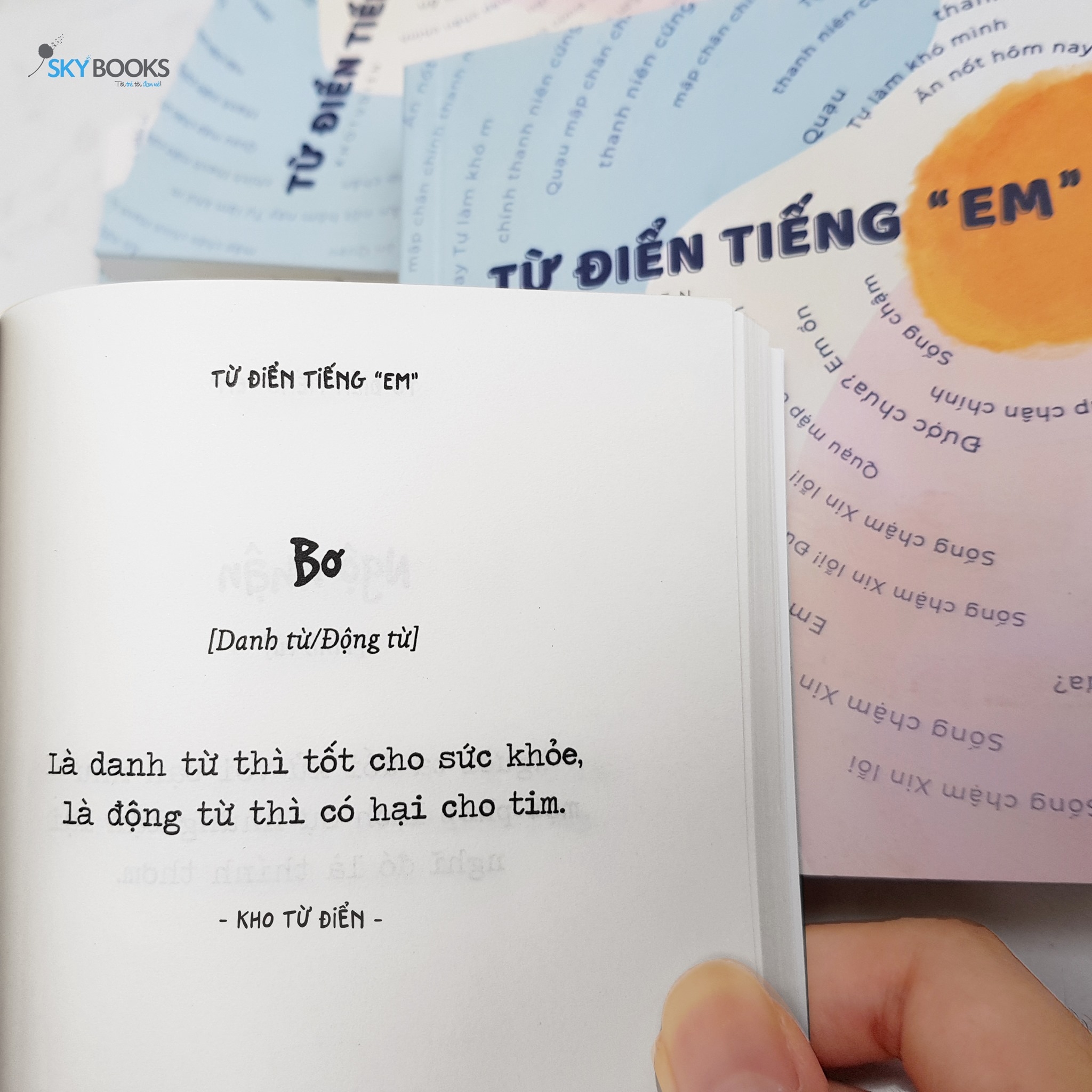 Sách Skybooks - Từ Điển Tiếng "Em'