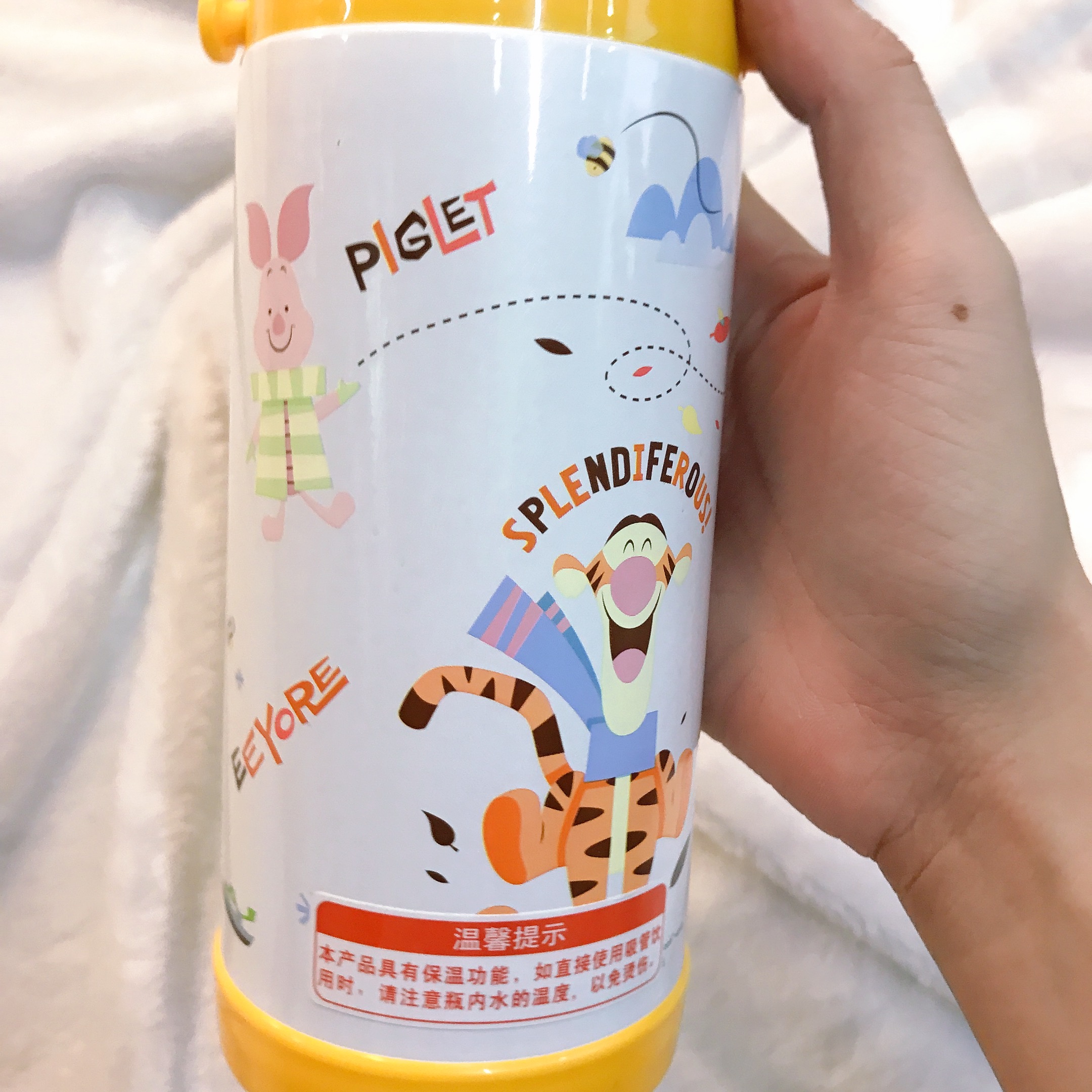 Bình nước giữ nhiệt nắp trong suốt có ống hút hình gấu Pooh màu trắng cho trẻ em, các bé, học sinh -  - WD-3417PHTR