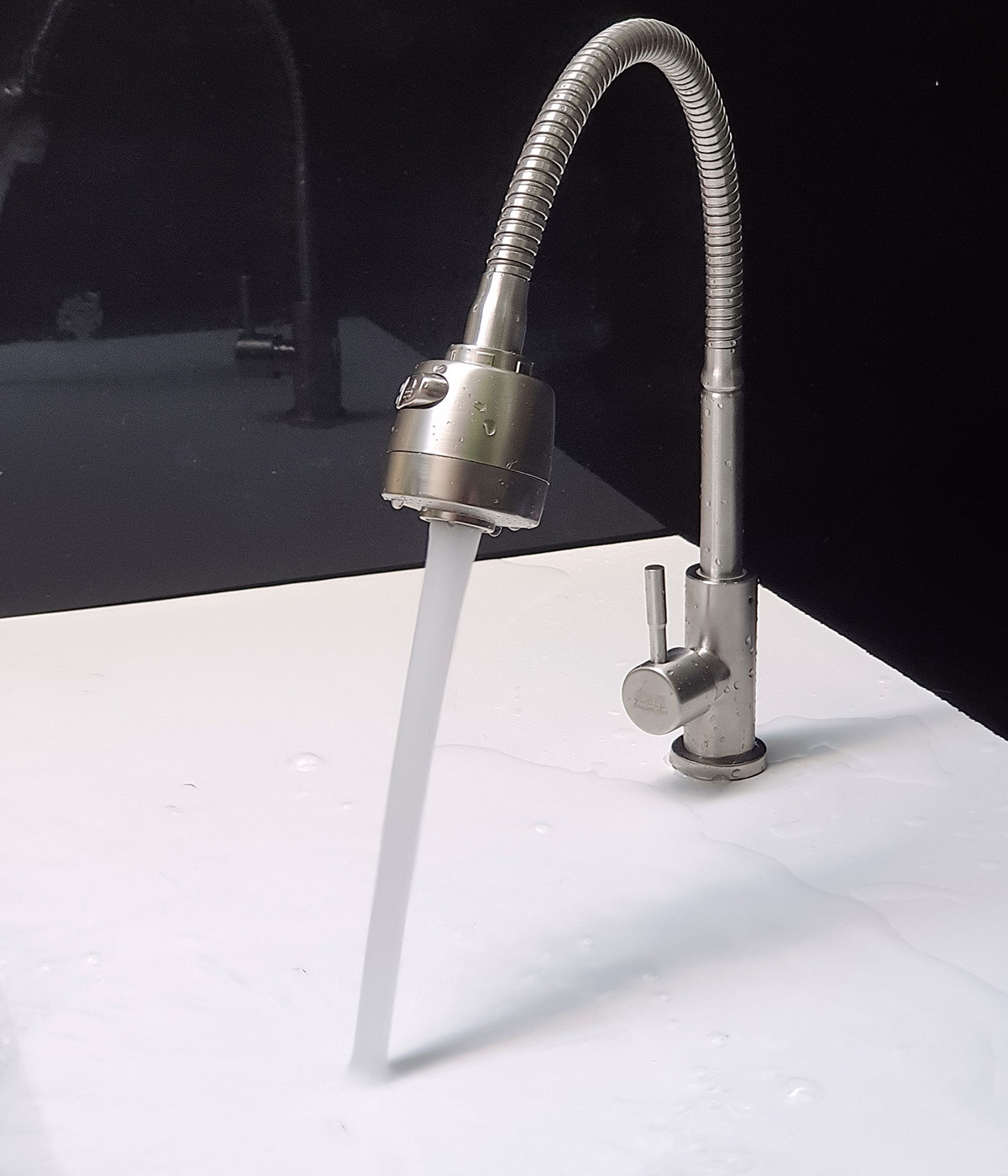 Vòi rửa chén lạnh Inox SUS 304, cần lò xo Eurolife EL-RC09
