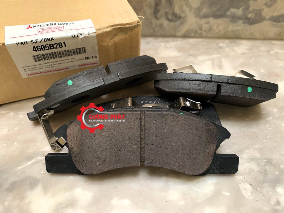 Bố thắng trước Mitsubishi Attrage, Mirage mã 4605B281 4605B005 (Má phanh trước)