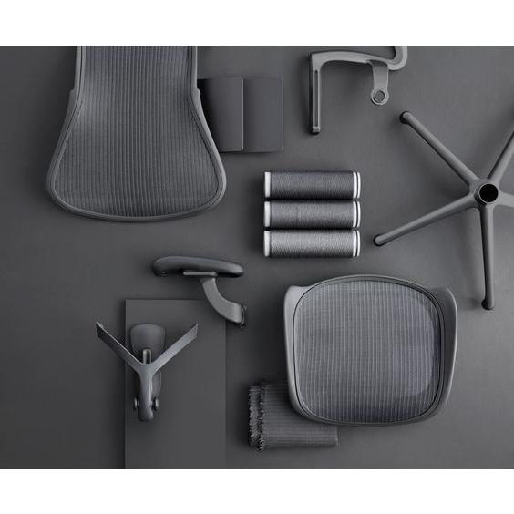 Ghế Công thái học Ergonomic Herman Miller Aeron 2 Ergohome chất liệu cao cấp, form dáng tiêu chuẩn quốc tế, tư thế ngồi chuẩn, bảo vệ tốt cột sống, bảo hành 12 năm