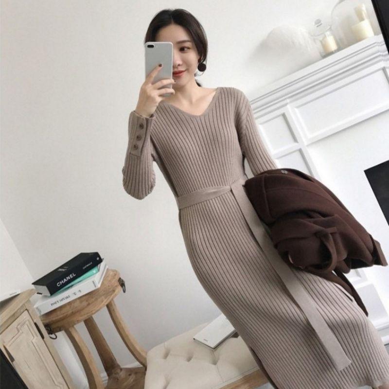 Đầm dệt kim tay dài cổ tròn thiết kế thanh lịch