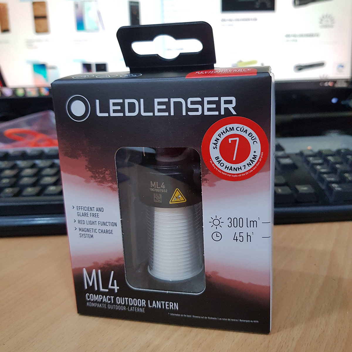 Đèn pin cắm trại Led Lenser ML4 300 lumens