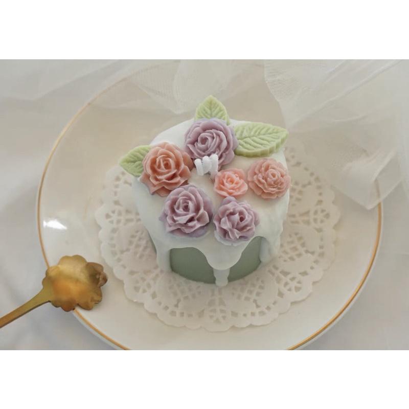 Nến Thơm Bánh Kem Hoa Hồng Handmade Không Khói, Quà Tặng Độc Đáo - Dory Lab