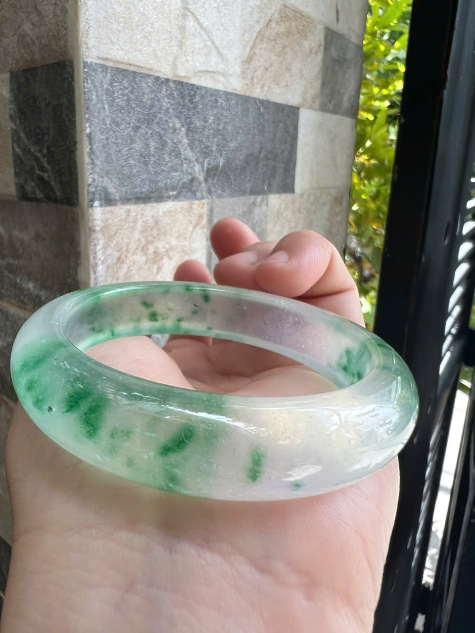 Vòng Tay Nữ Bản Hẹ Đá Mã Não DuLong Trắng Xanh Rong Biển Trong Bóng Đẹp Ni 53mm Cao 13mm Dầy 8mm Nữ 50kg - 55kg đeo Món quà tặng Nữ đeo tay xinh rẻ đẹp ý nghĩa ạ