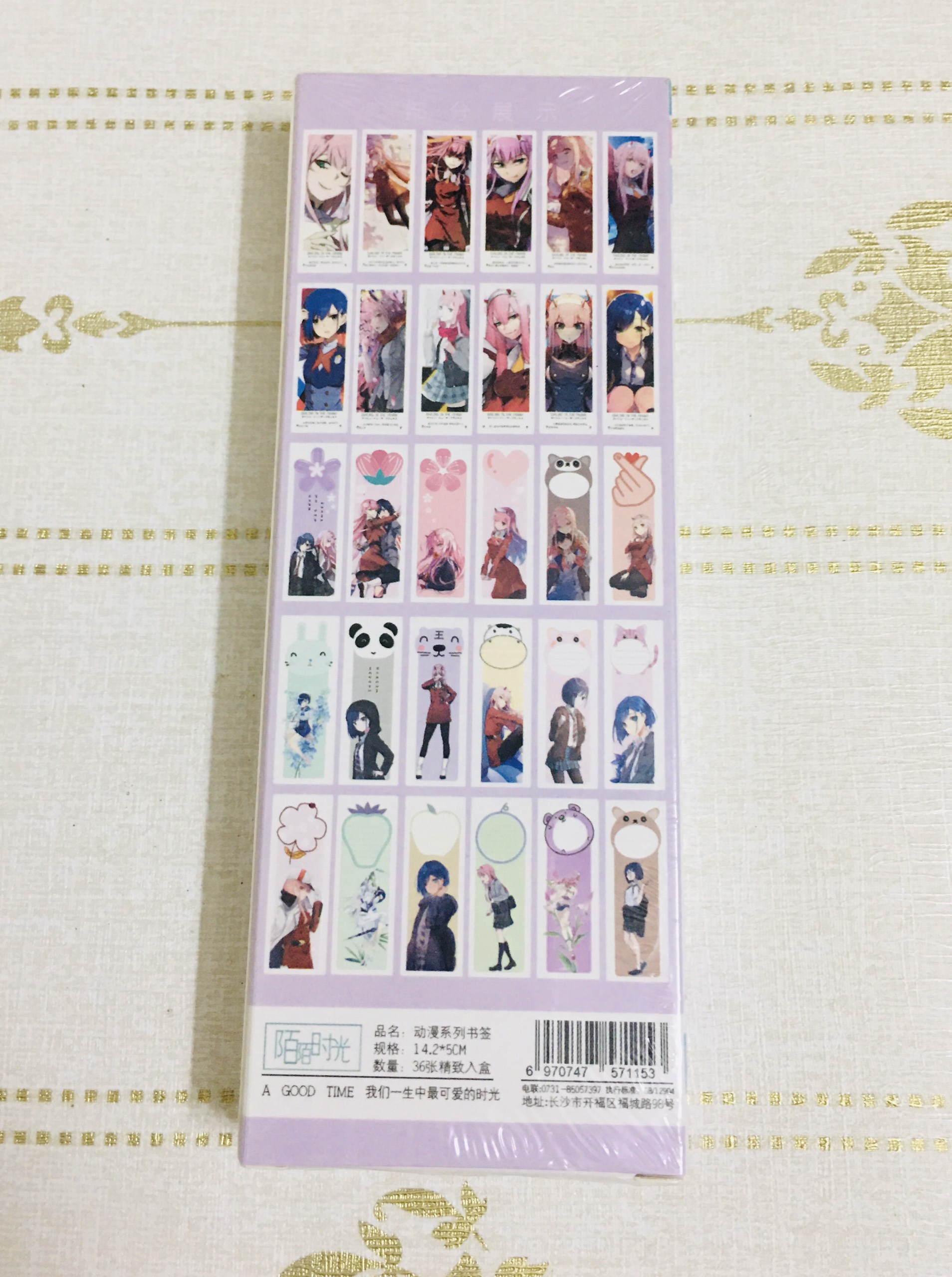 Hộp 36 Đánh Dấu Sách Bookmark Darling In The FranXX ( giao mẫu ngẫu nhiên )